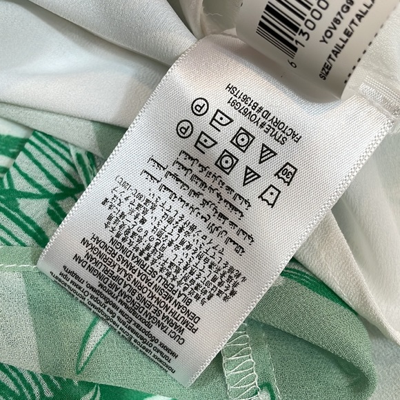 BCBG Dress Size XS Green and White Floral Print - Picture 11 of 11